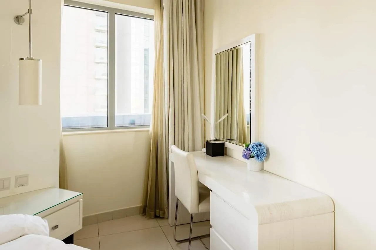 Elegant Apartment With Burj Khalifa View, Downtown دبي