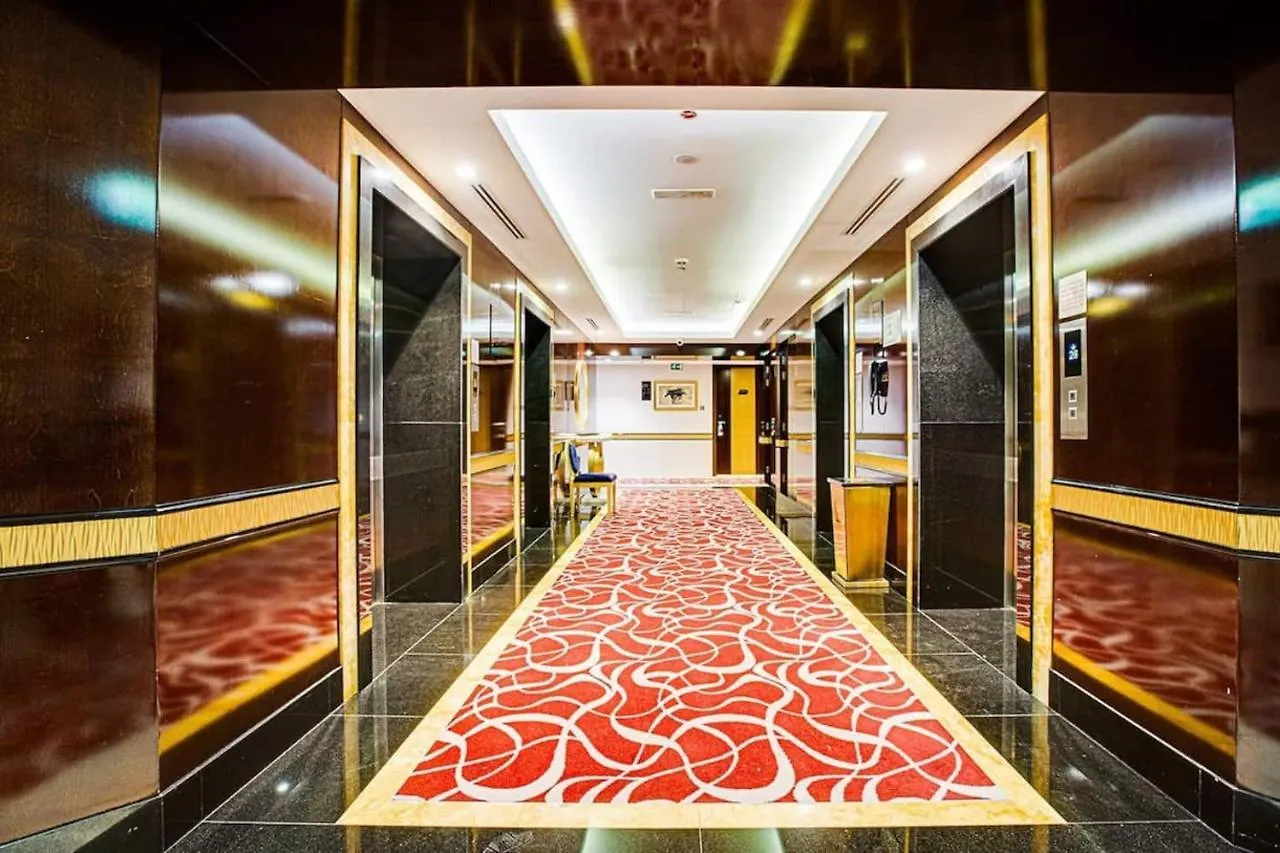 Elegant Apartment With Burj Khalifa View, Downtown دبي