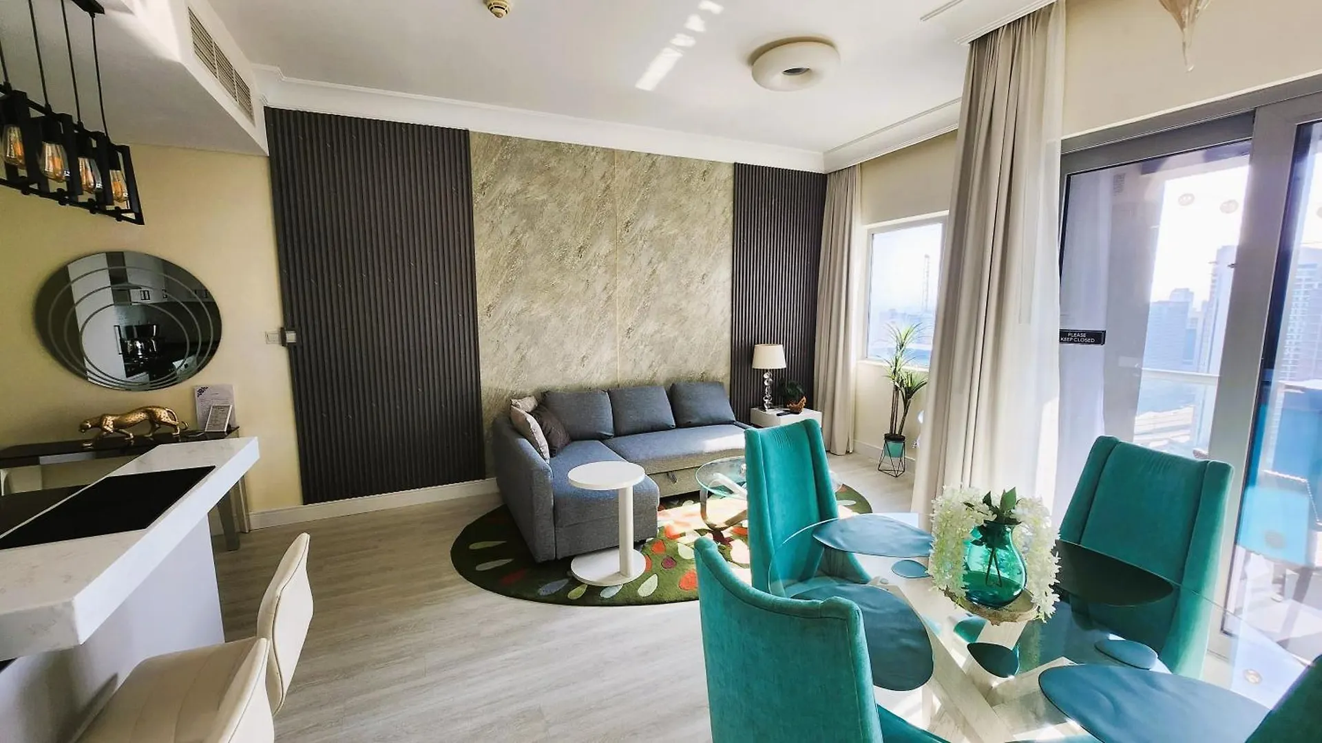 Elegant Apartment With Burj Khalifa View, Downtown دبي