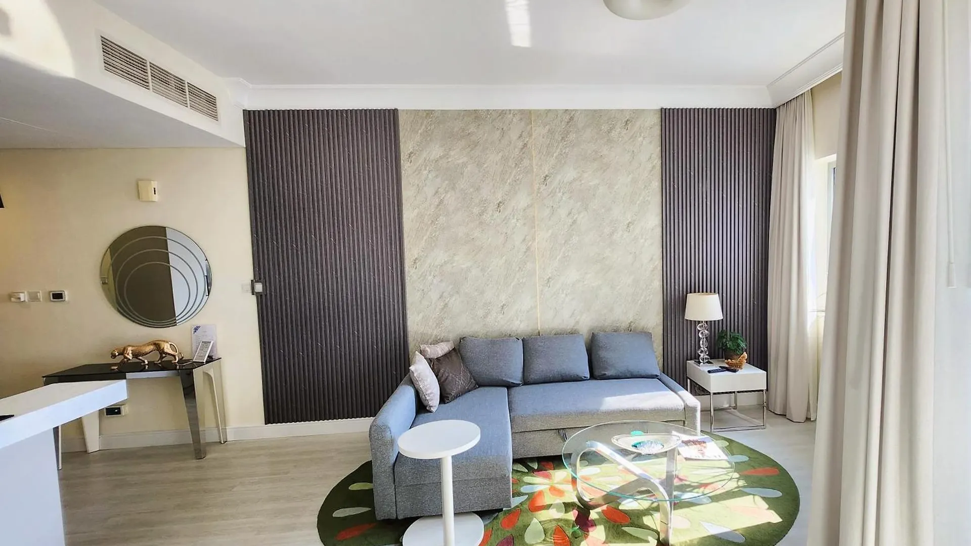 Elegant Apartment With Burj Khalifa View, Downtown دبي 0*,  الإمارات العربية المتحدة