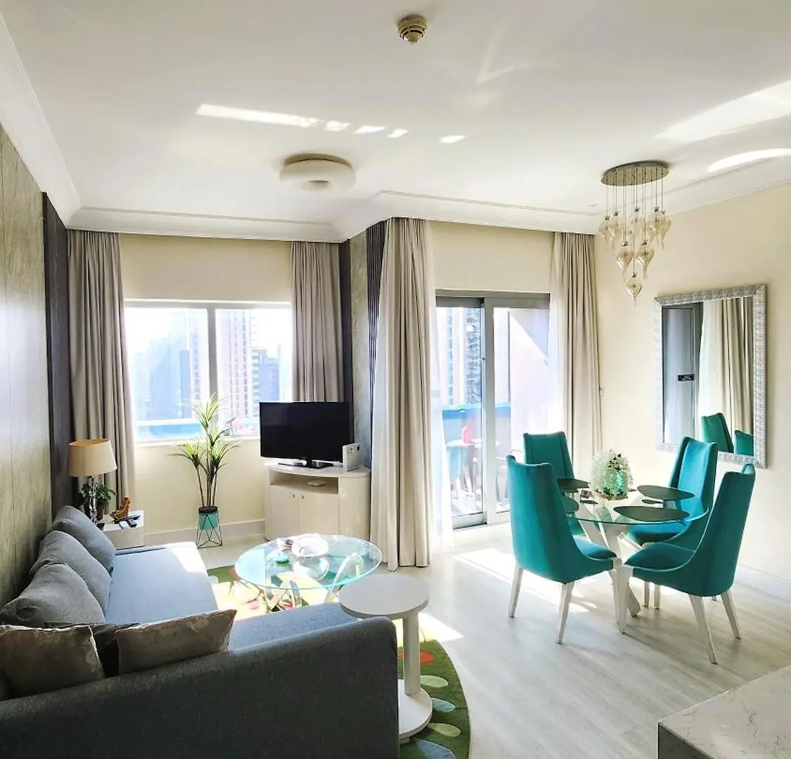 Elegant Apartment With Burj Khalifa View, Downtown دبي