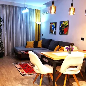 https://central-luxury-apartment.albaniahotels.org